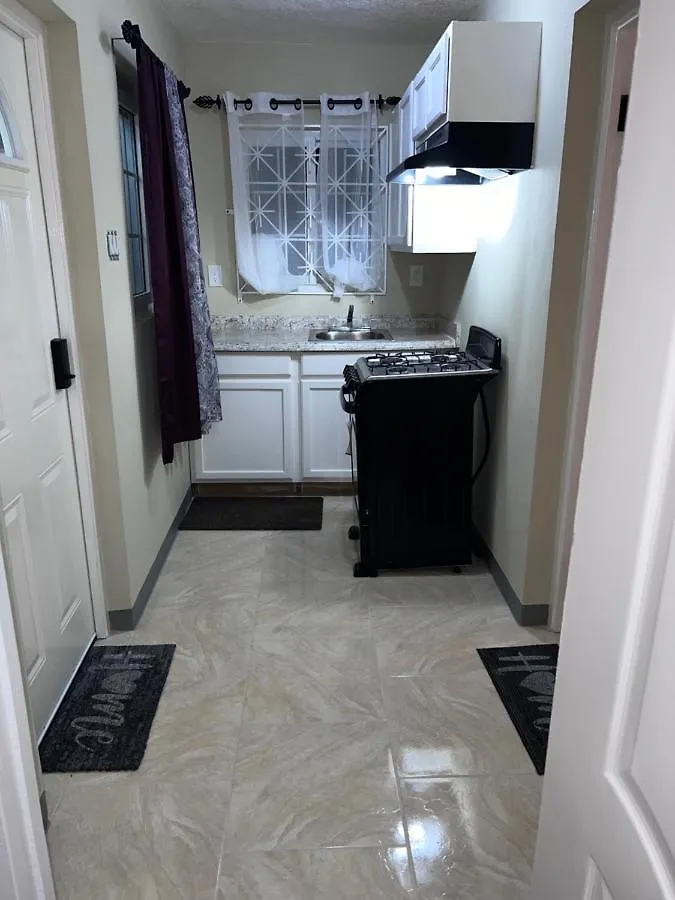 Saint Maryʼs Baileys Airbnb 0*, Saint Maryʼs جامايكا
